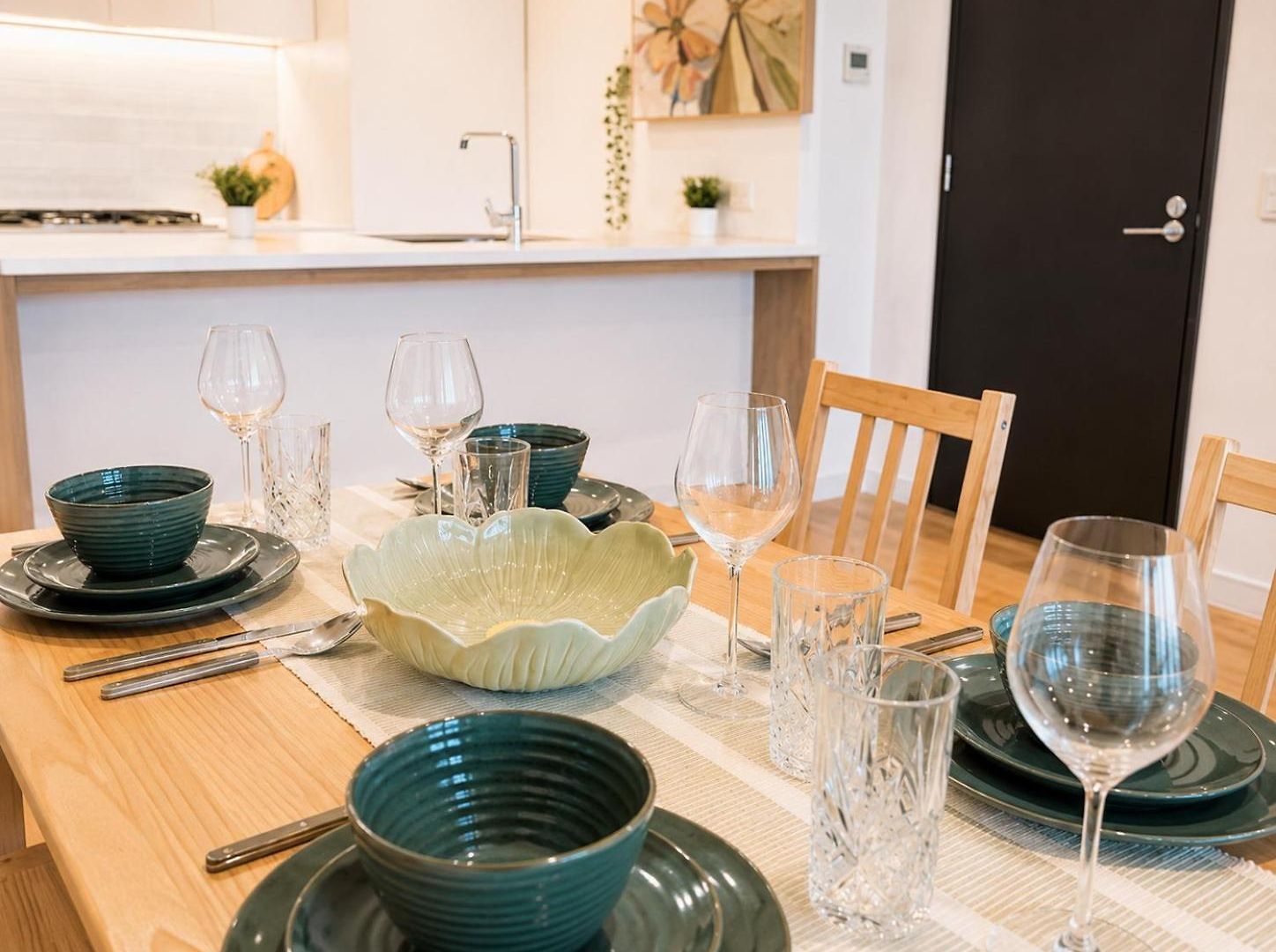 Skyline Sanctuary Luxe Valley Apartment