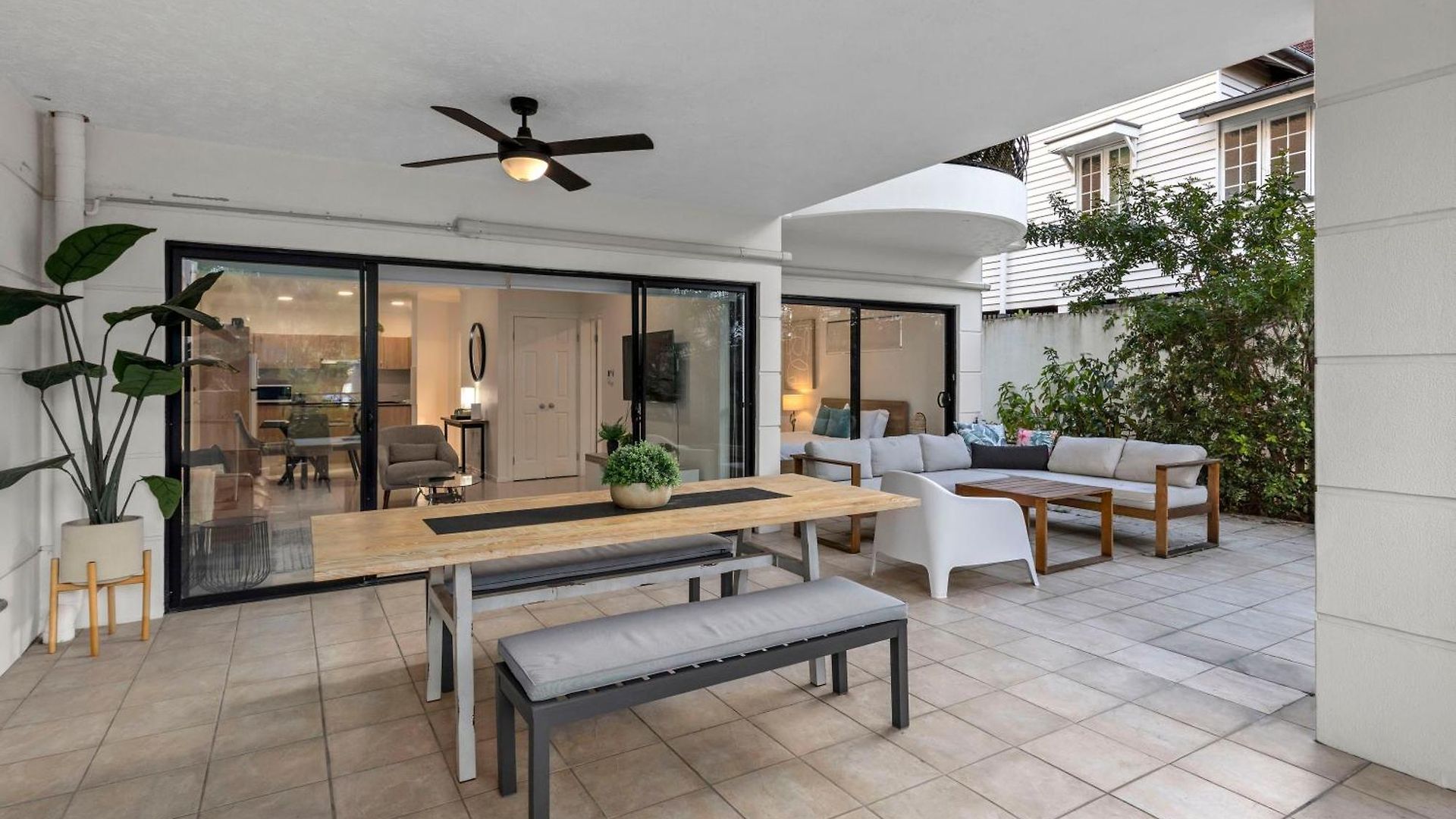 Apartment Sunny & Cozy 2br With Wifi, Parking & Balcony Brisbane