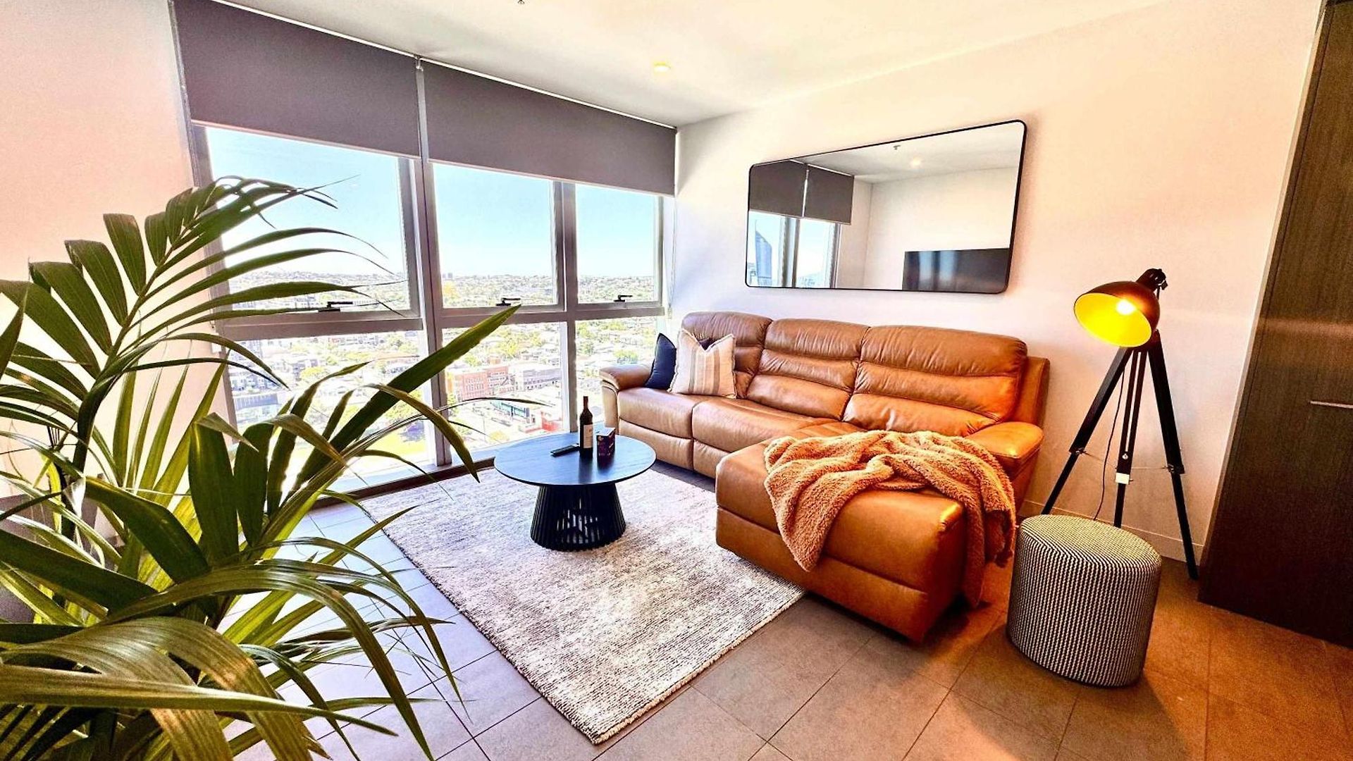 Rooftop Pool 1br At The Gabba With Views Apartment *