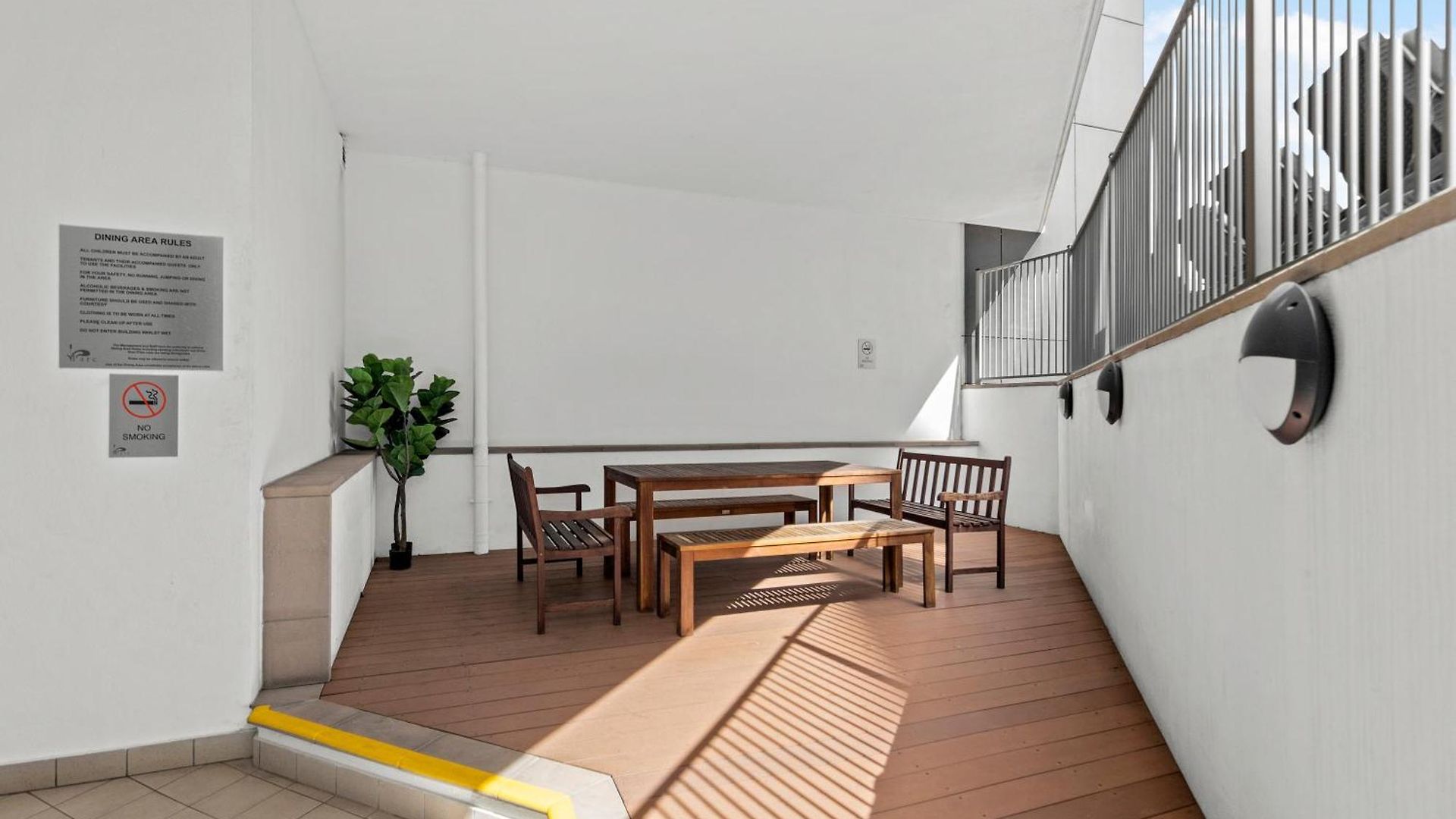 Apartment Bright With River View, Pool, Gym & Balcony Brisbane