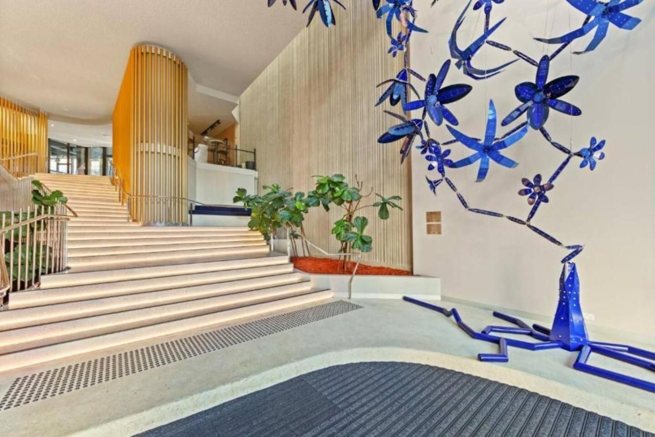550 Queen St. Apartment *