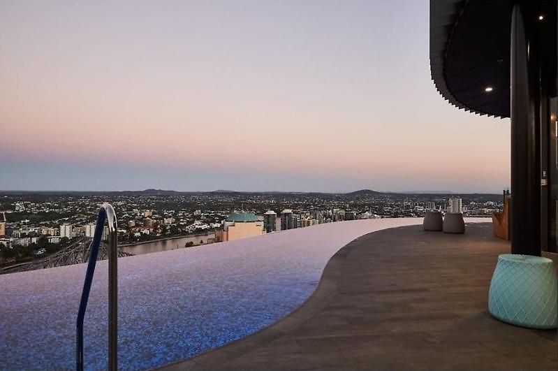 Luxury Cbd With 180 River Views & Rooftop Pool Brisbane