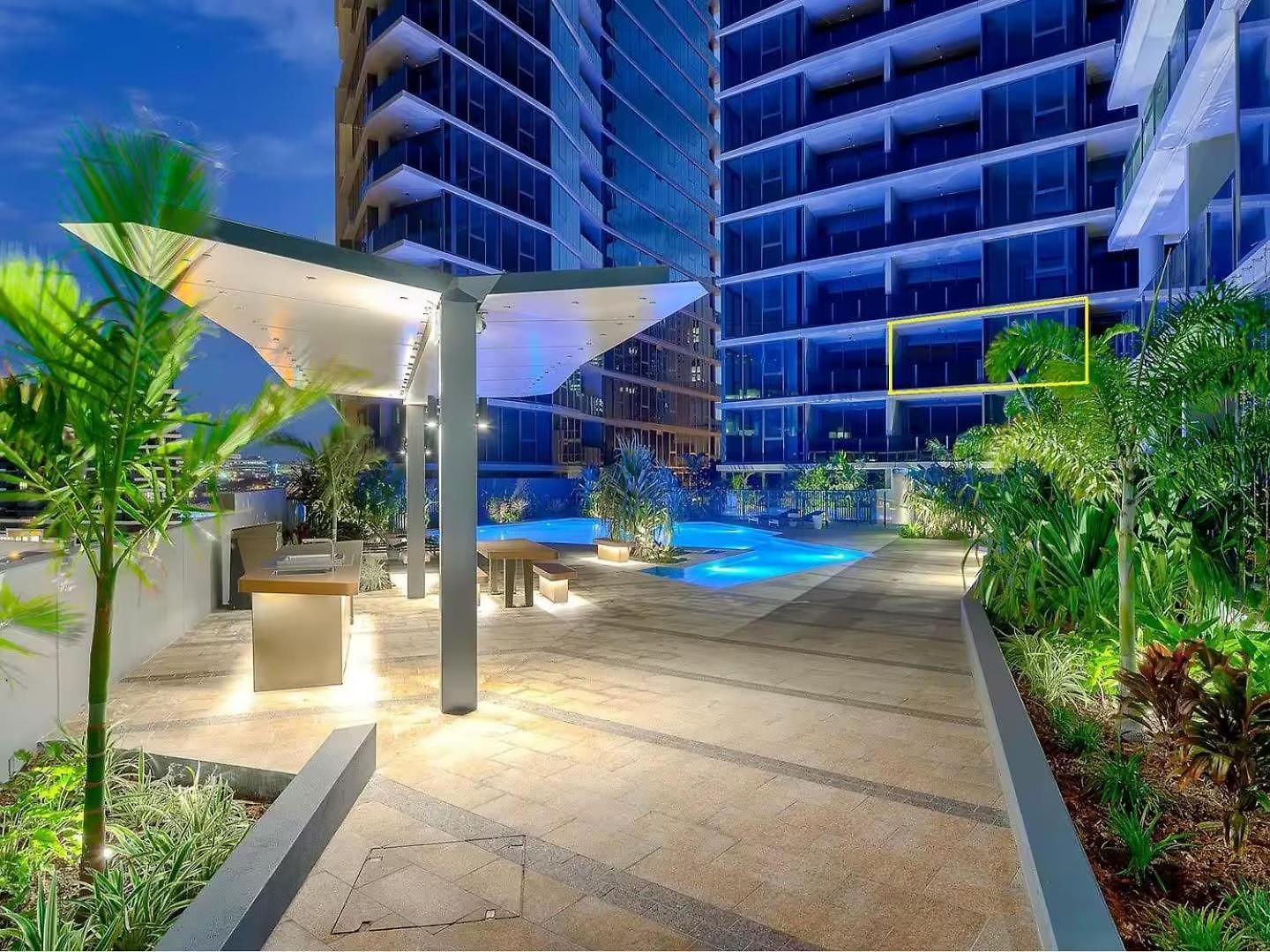 Apartment Stunning River & Mountain Views With 2br, Pool & Gym *