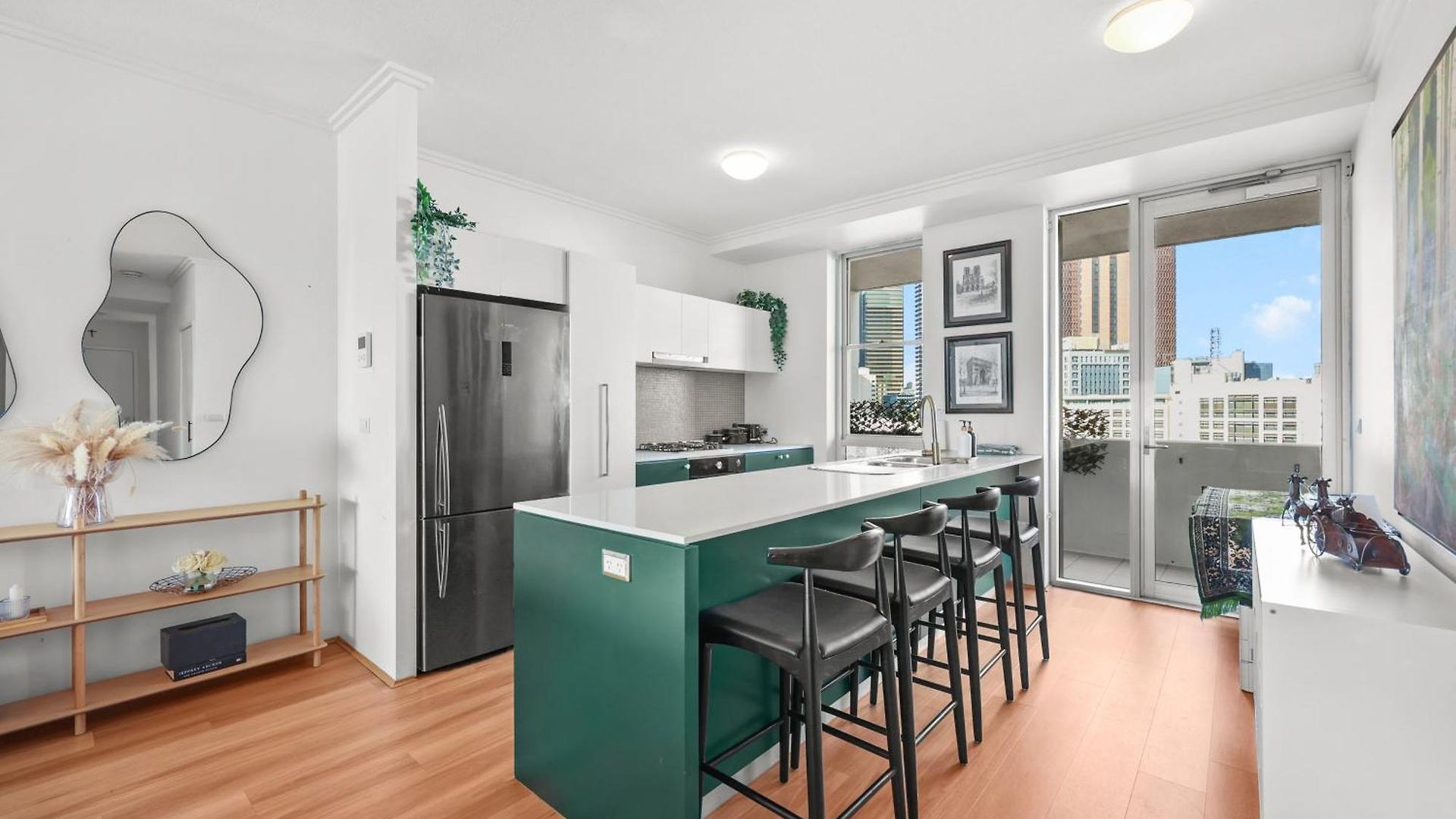 Entire Unit - 2 Pools - Sauna - Park - Cbd Views - Baby Ready Apartment *