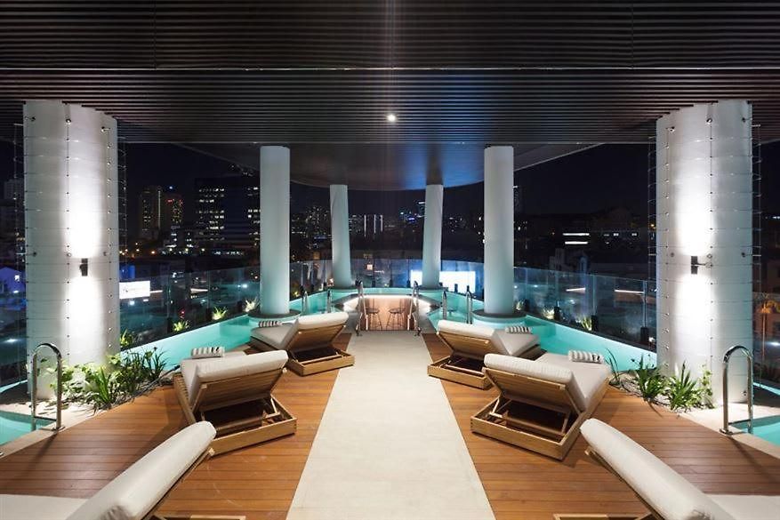 Apartment Rooftop Infinity Pool Heated Pool, Gym, Free Parking & Brisbane