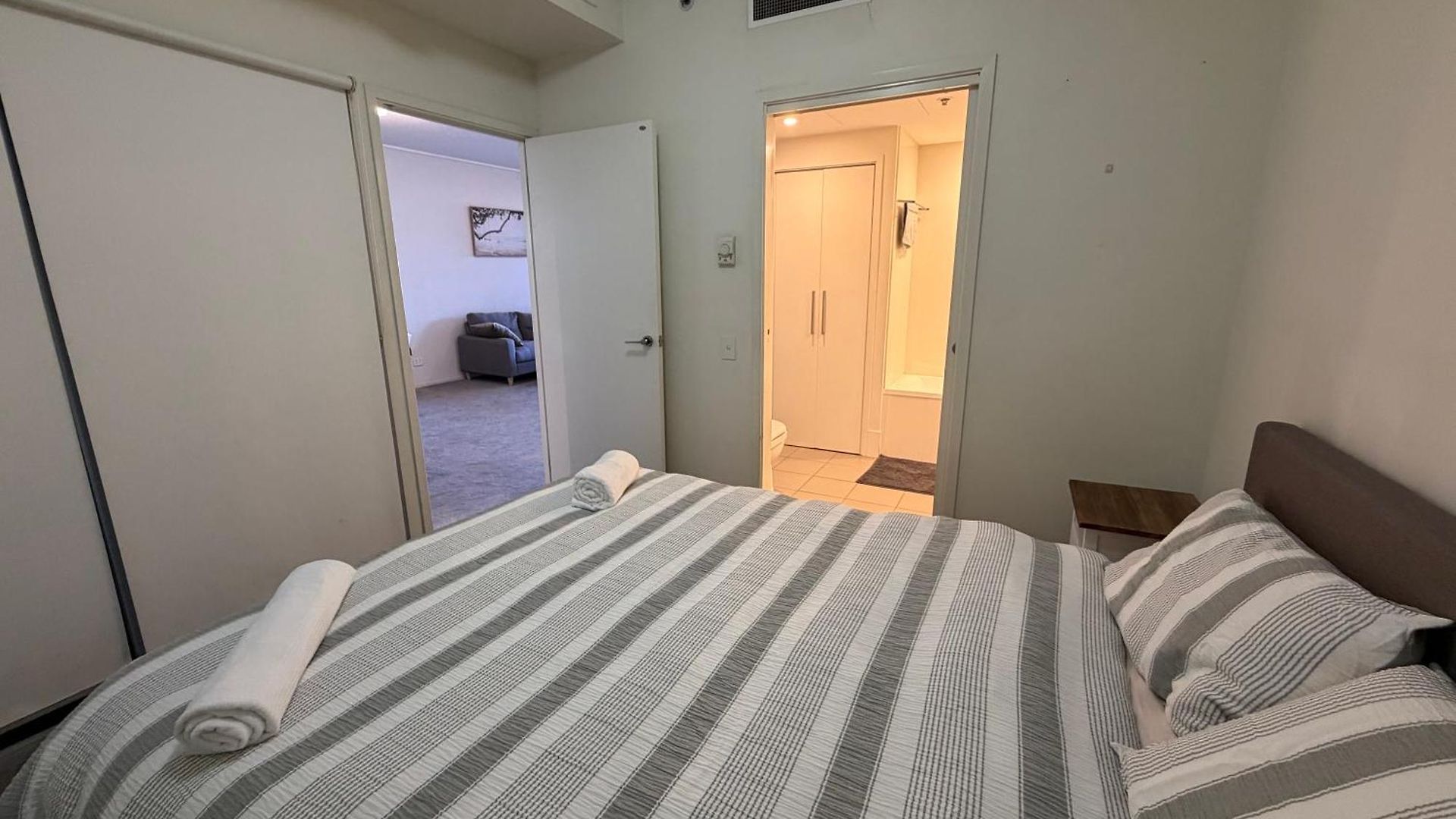2bed 2bath Riverfront Luxury Views