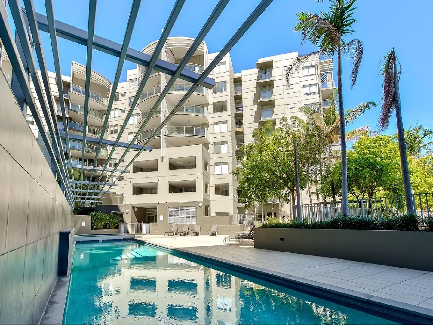 South Bank With Pool, Hot Tub & Parking Apartment Brisbane