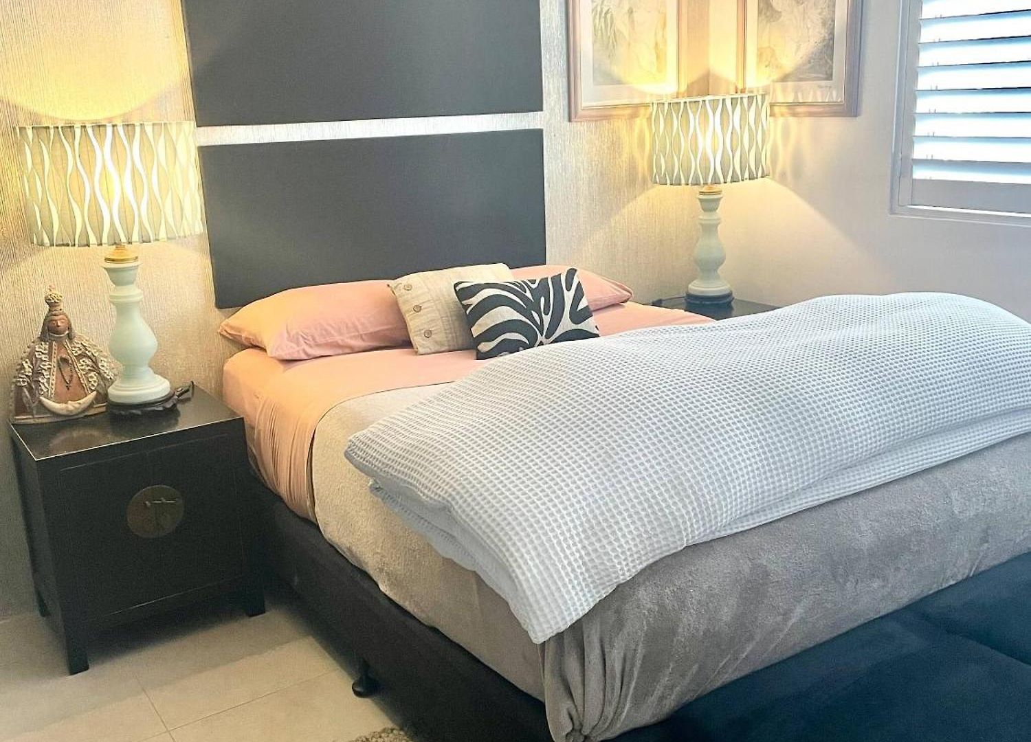 Apartment Opposite Sedgley Park *