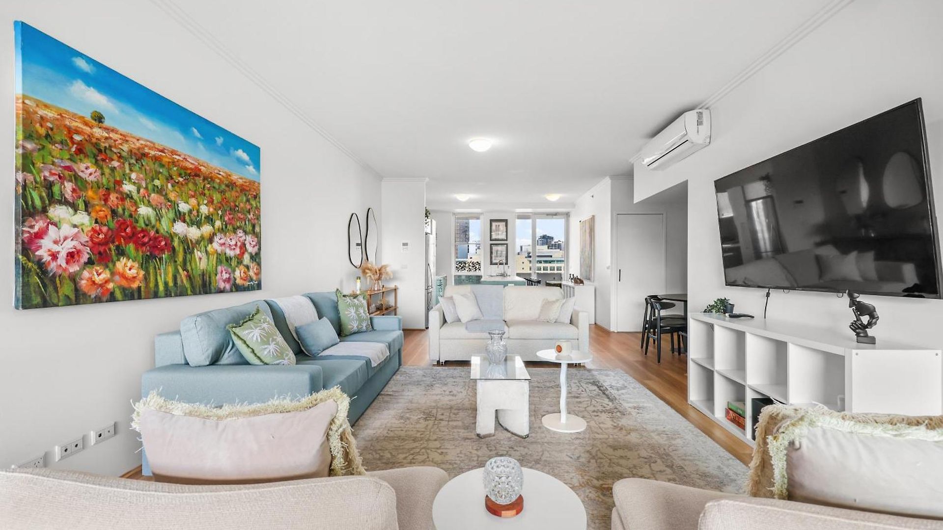 Apartment Entire Unit - 2 Pools - Sauna - Park - Cbd Views - Baby Ready
