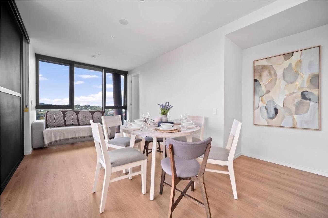Skyhigh Retreat View And Shopping At Your Doorstep *