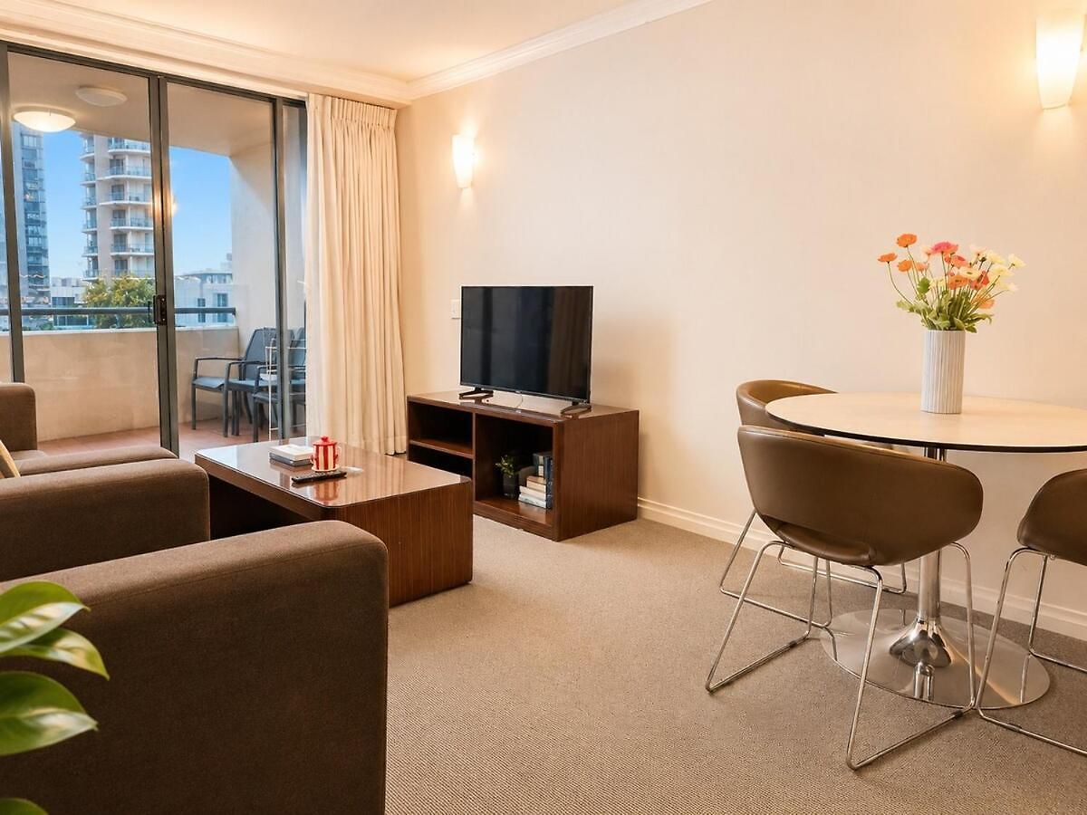 Apartment Queen Street Cbd With Balcony And Amenities C48 Brisbane