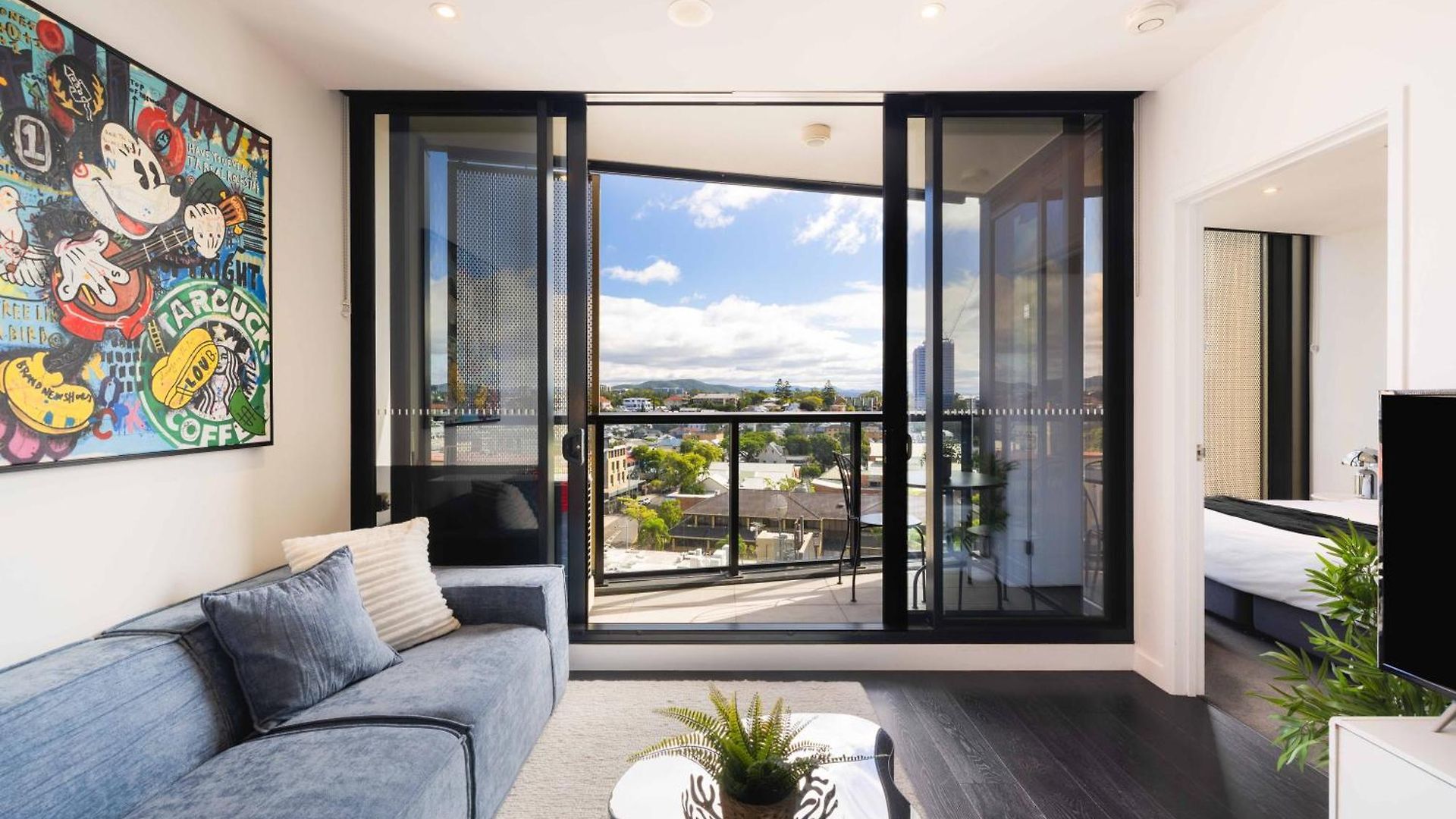 Mickey Clubhouse 1br With Pool, Gym & Apartment Brisbane