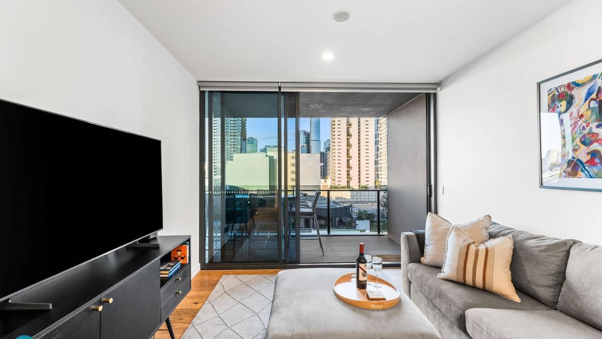 Apartment South 1 Bedroom With Pool *