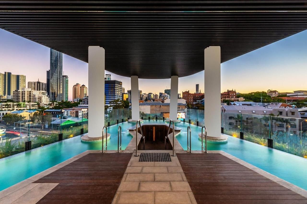 2br In Fv Flatiron | Pool, Gym, Train Brisbane