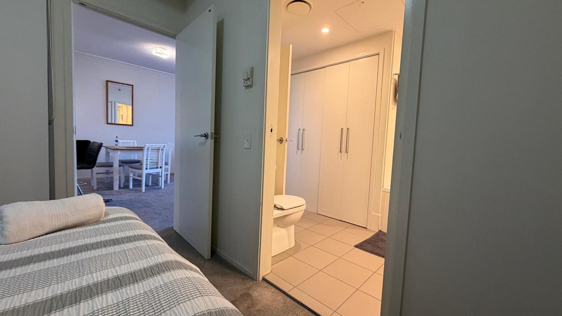 2bed 2bath Riverfront Luxury Views Brisbane