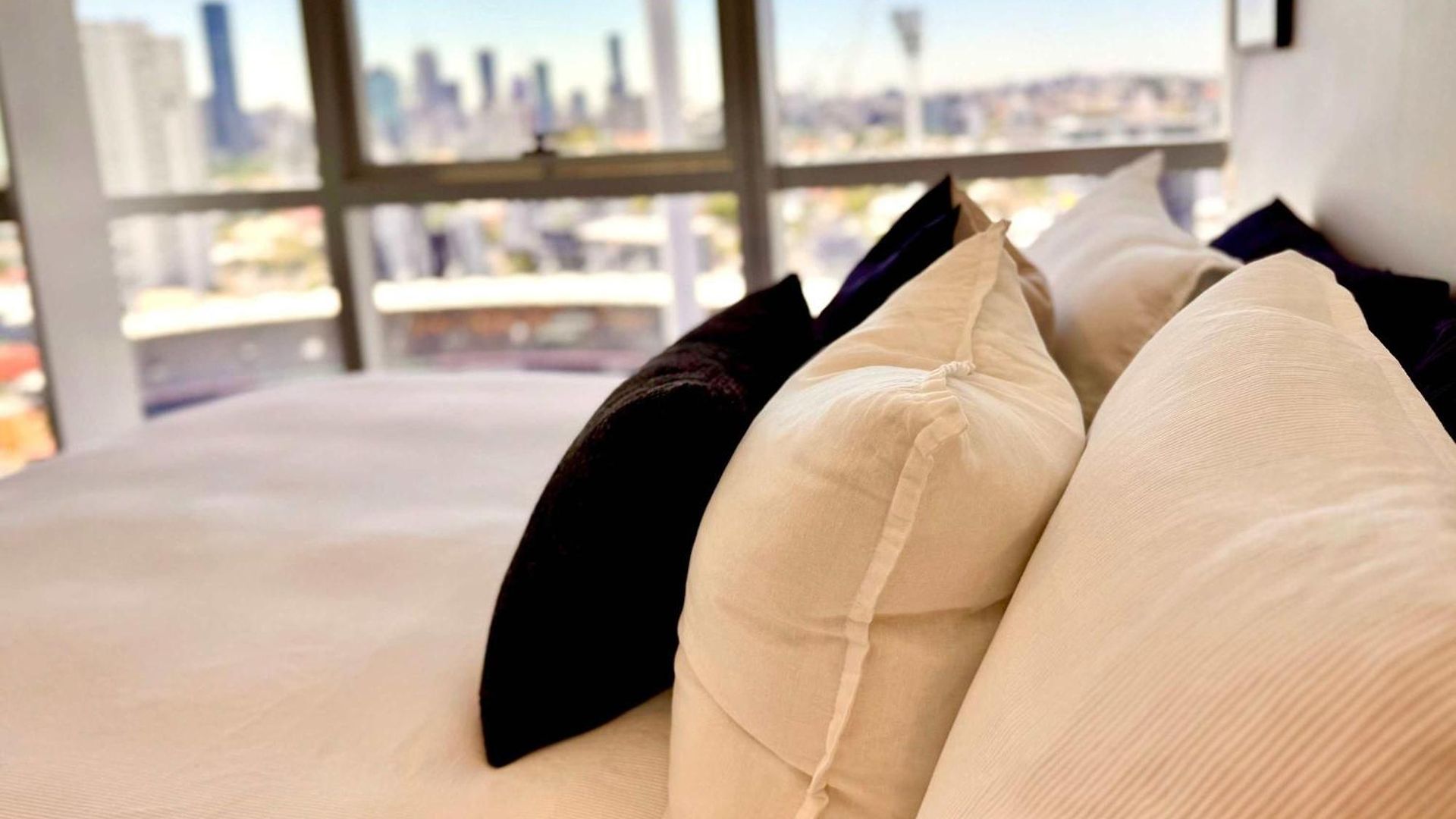 Rooftop Pool 1br At The Gabba With Views Apartment *