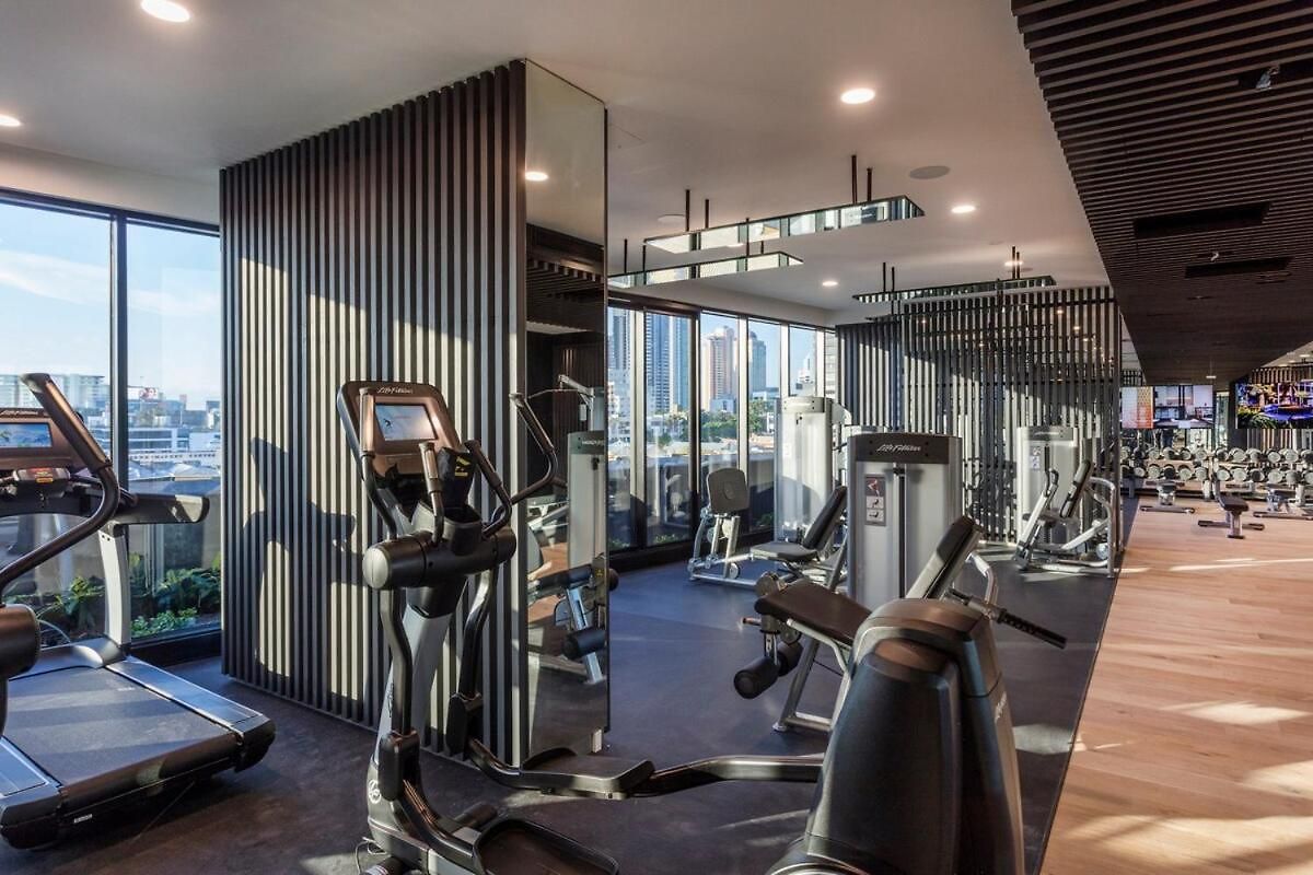 Apartment 2br In Fv Flatiron | Pool, Gym, Train