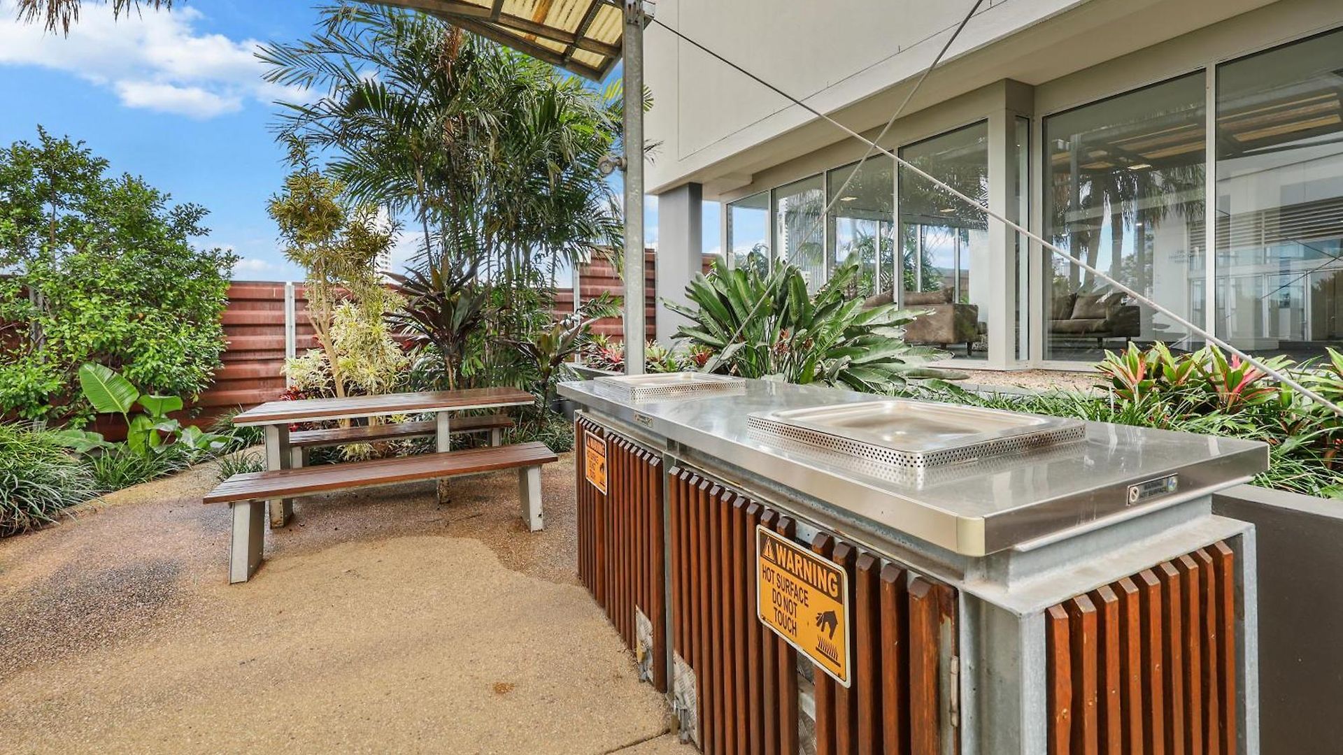 Entire Unit - 2 Pools - Sauna - Park - Cbd Views - Baby Ready Brisbane