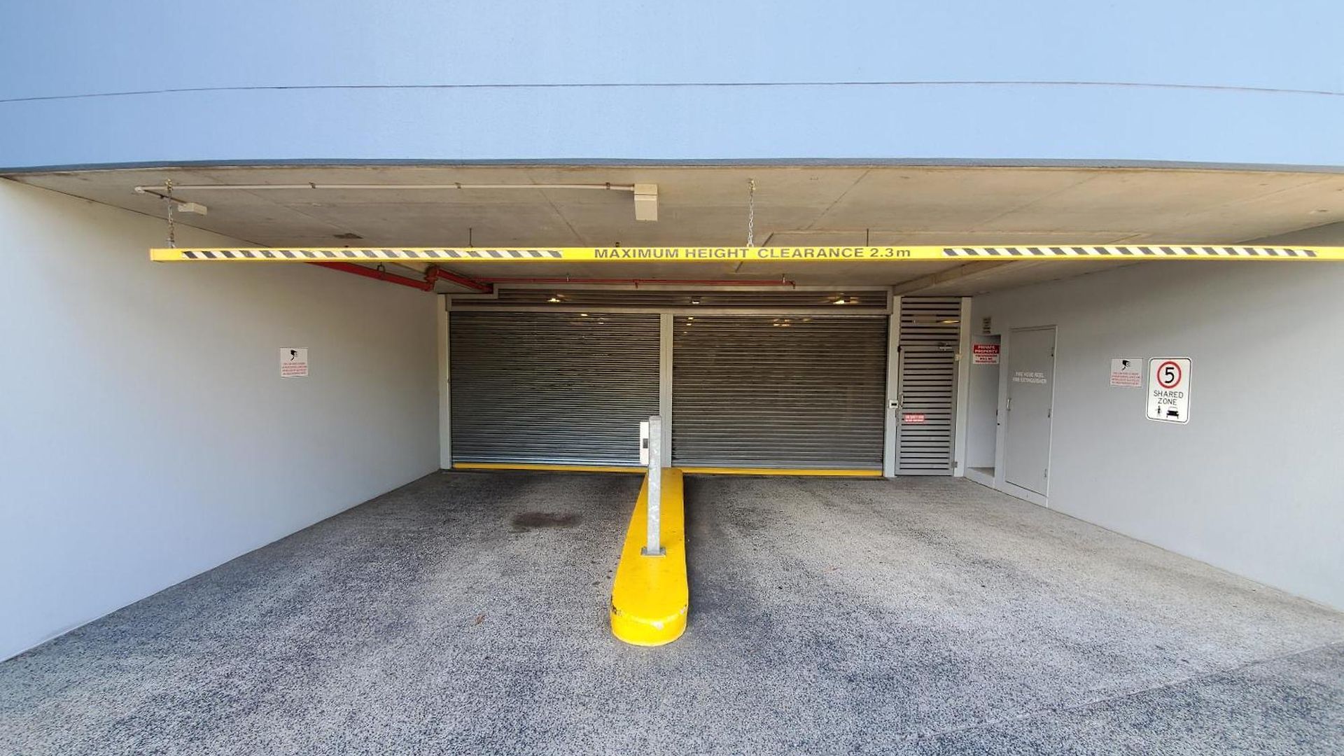 Spacious Riverside 2br Cbd Parking Pool & Gym Brisbane