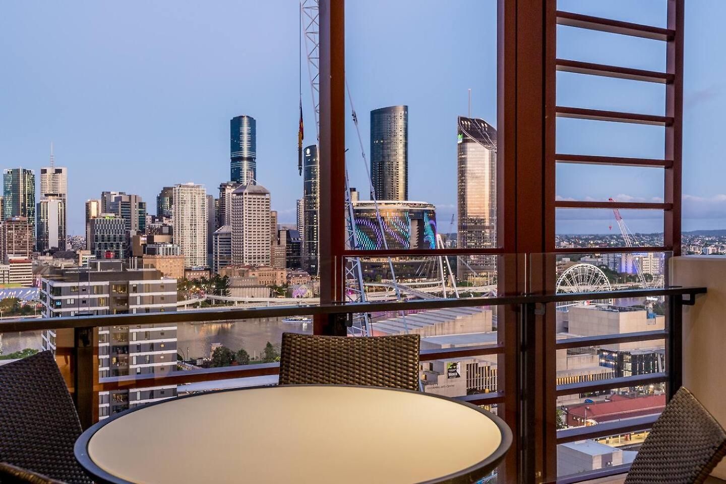 Urban Escape: Great Location W/ Cityscape * Brisbane