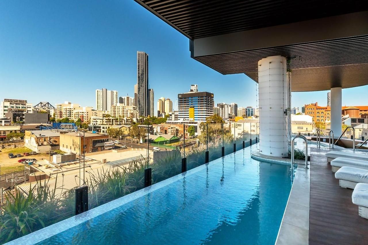 Mickey Clubhouse 1br With Pool, Gym & Apartment Brisbane