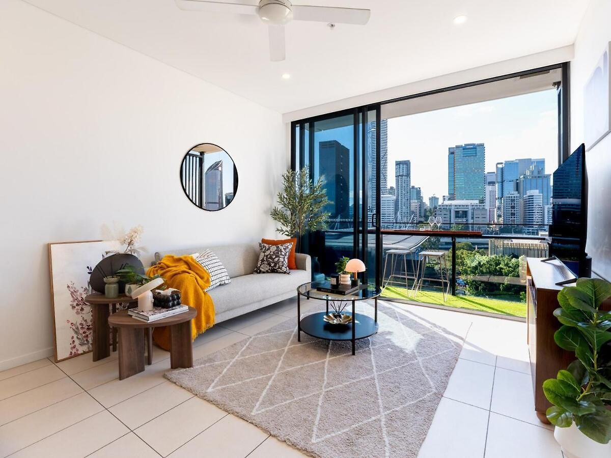 Panoramic Skyline - Walk To South Bank Apartment *