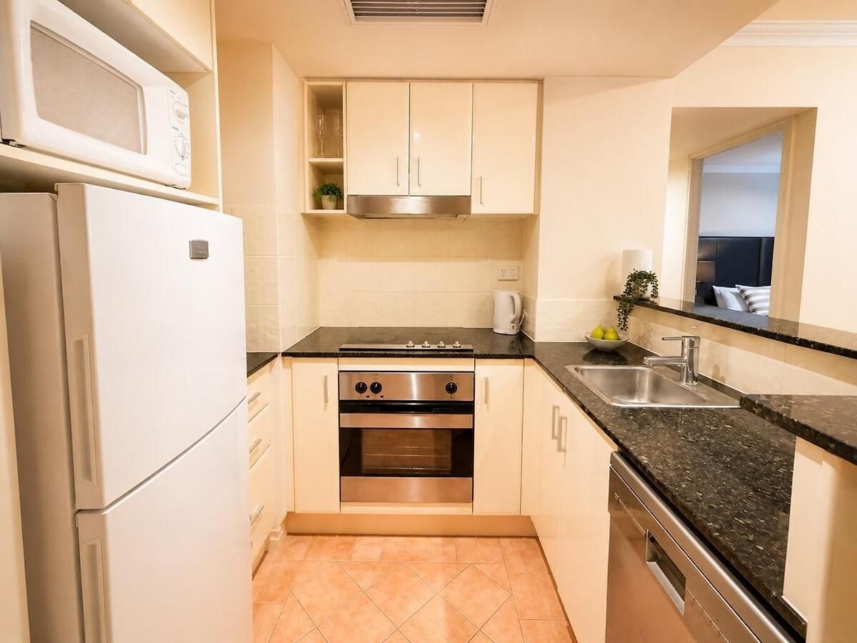 Queen Street Cbd With Balcony And Amenities C48 Brisbane