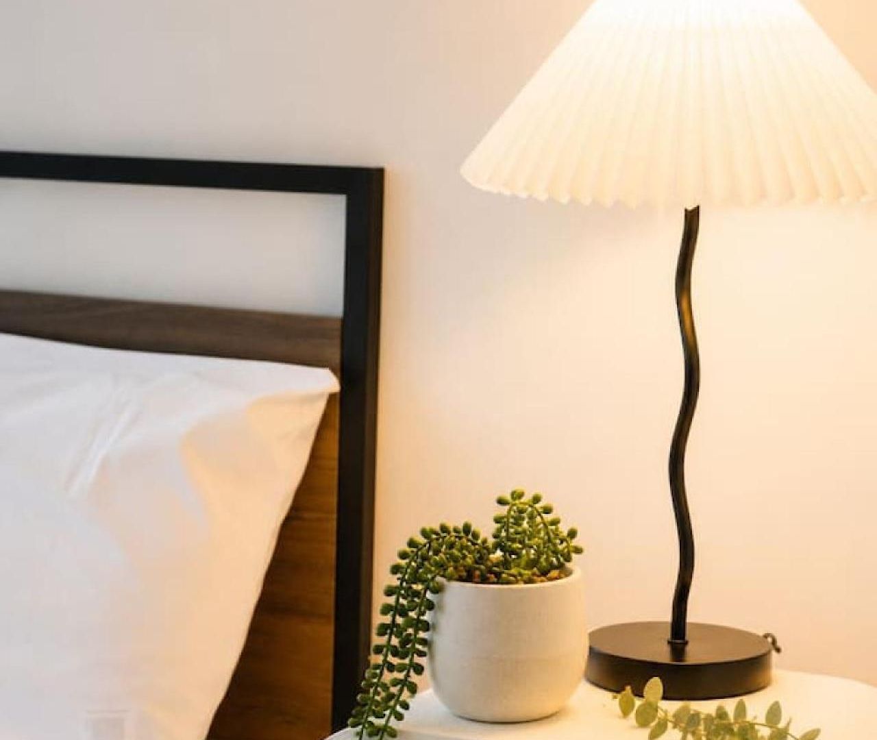 Cbd Luxury 2b W Parking Sky View Apartment