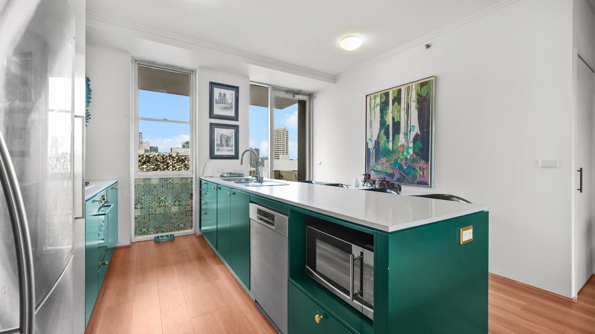 Entire Unit - 2 Pools - Sauna - Park - Cbd Views - Baby Ready *