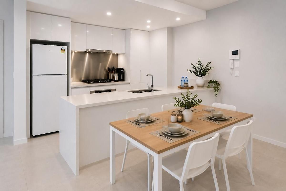 Two Private Ensuites Modern Apartment