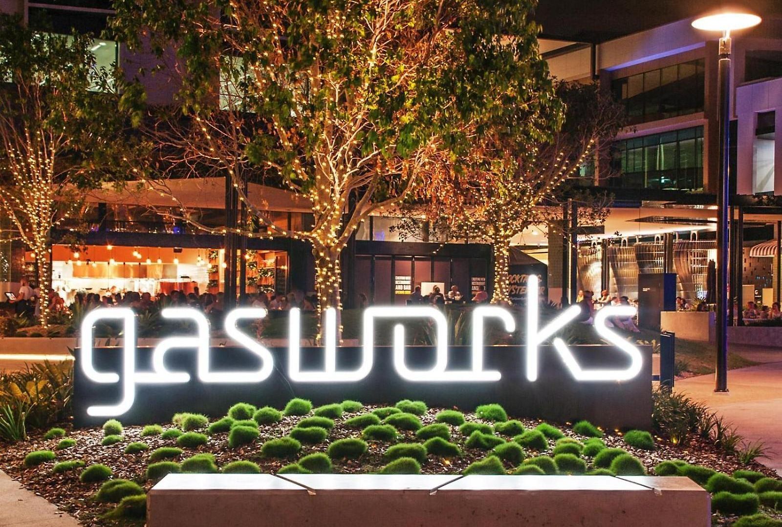 Apartment 2br Night Life -pool-parking-rooftop Brisbane
