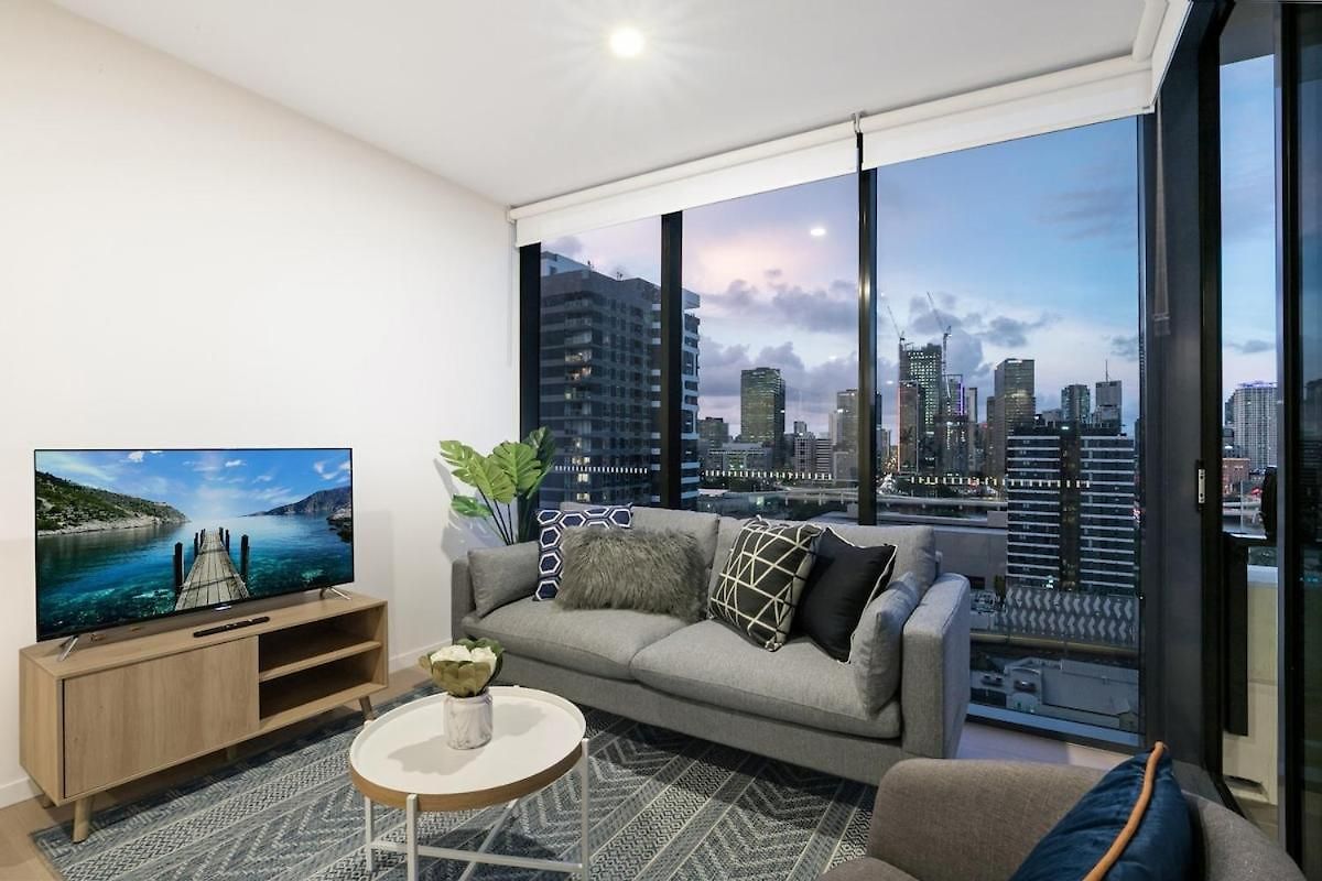 Convenient To Urban Living By Private Host Apartment *