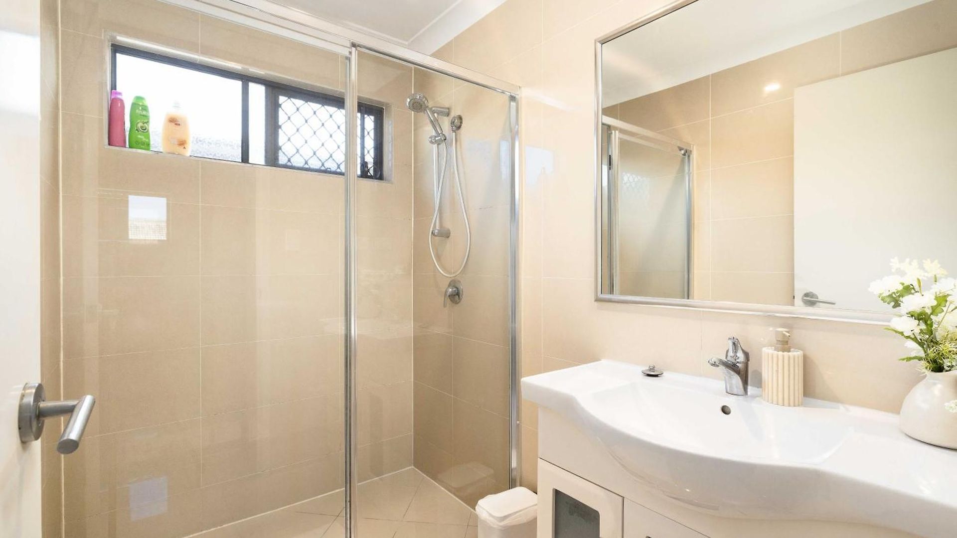 Smart Self Check-in - Darnley St Apartment Brisbane