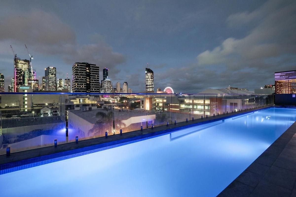 Convenient To Urban Living By Private Host Brisbane