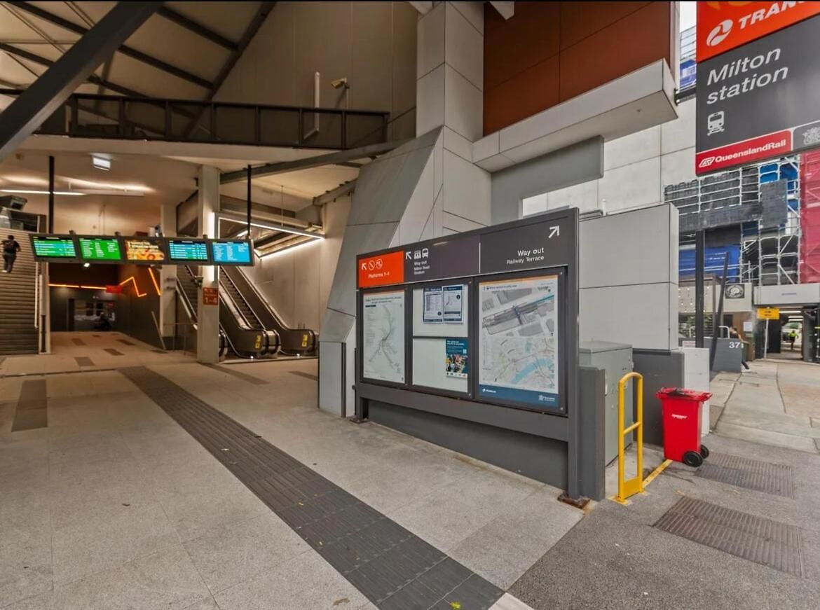 Modern Living With Secure Parking! Apartment Brisbane