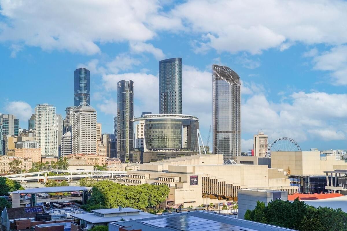 Convenient To Urban Living By Private Host Apartment *