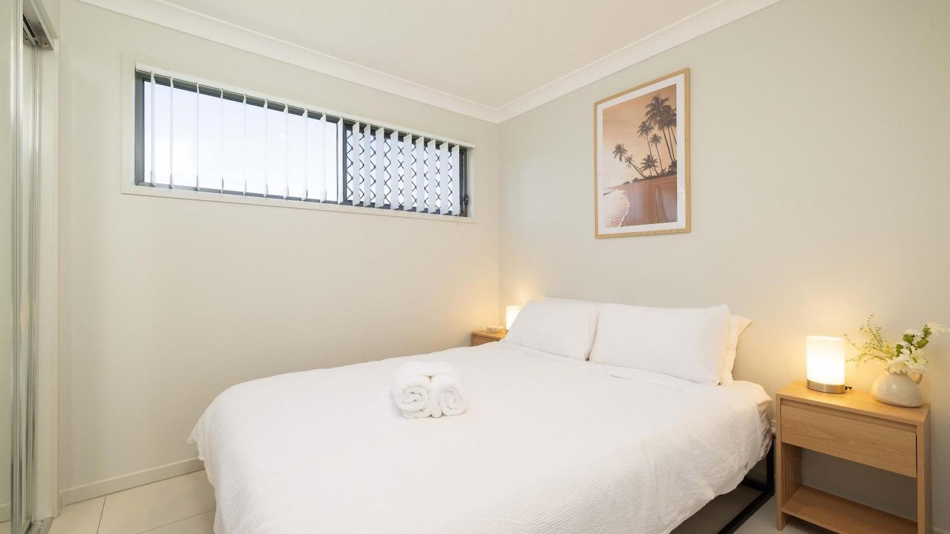Apartment Smart Self Check-in - Darnley St