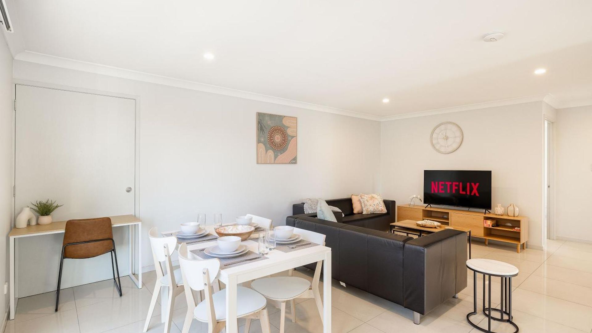 Apartment Smart Self Check-in - Darnley St Brisbane