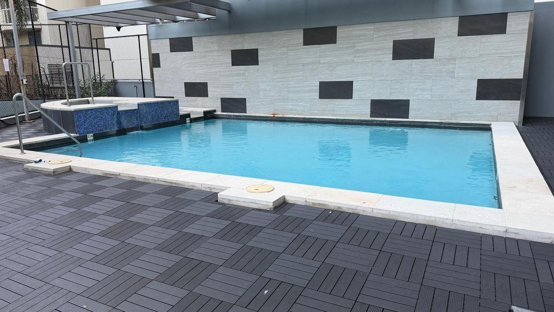 2bed 2bath Riverfront Luxury Views Apartment *