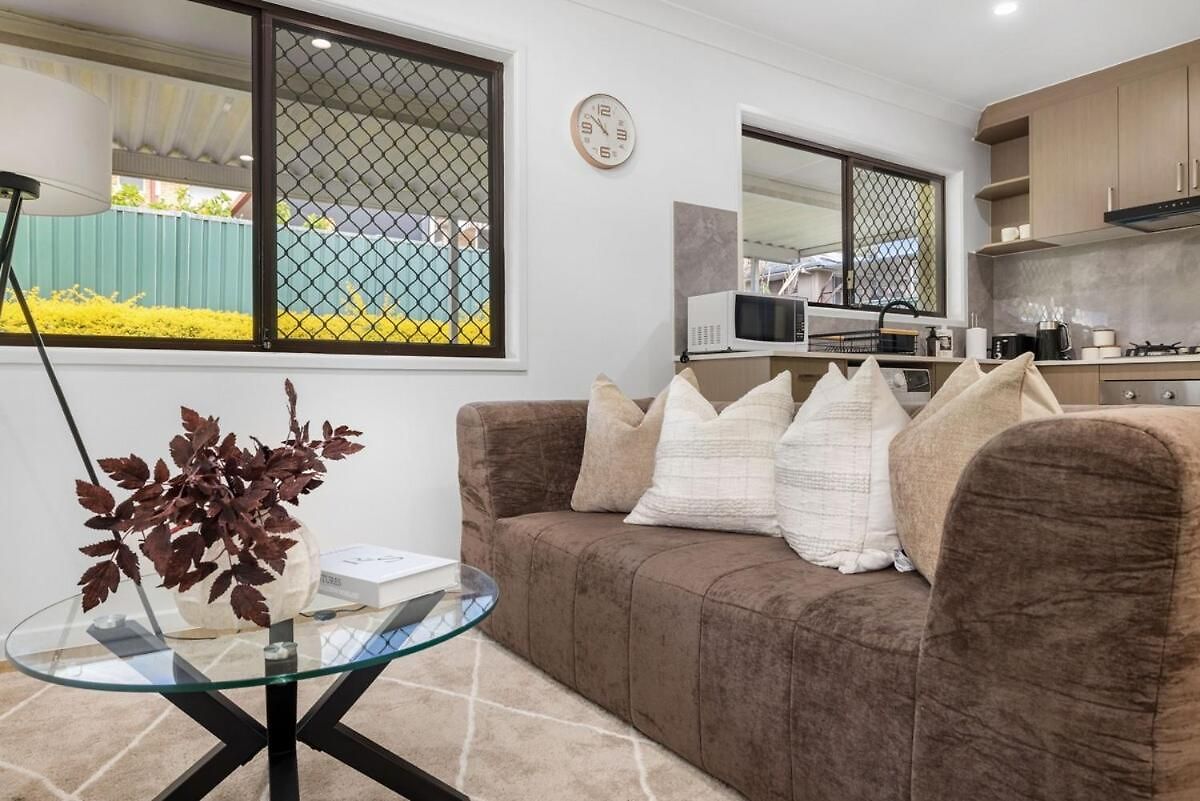 Amazing Location Close To Everything Pet Friendly *
