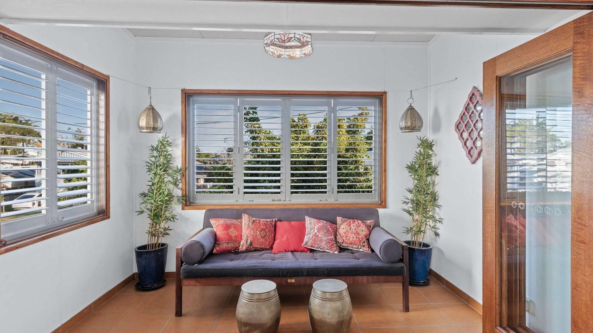 Sunny Bayside Escape In Lota Holiday home Brisbane