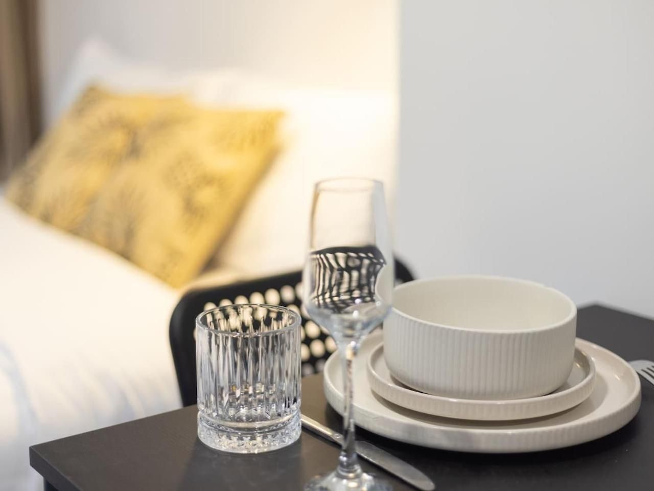 Great Value Renovated Prime Location Aircon * Brisbane