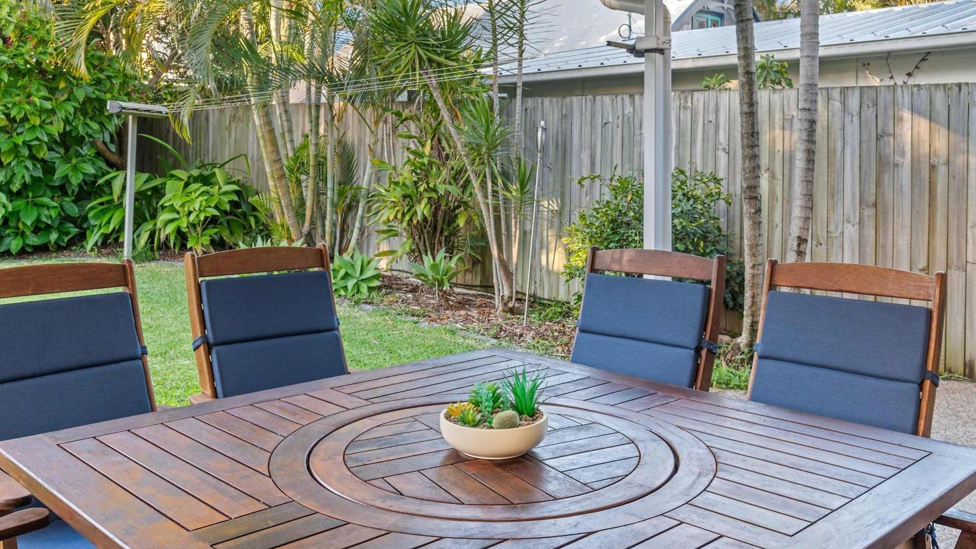 Holiday home Sunny Bayside Escape In Lota *