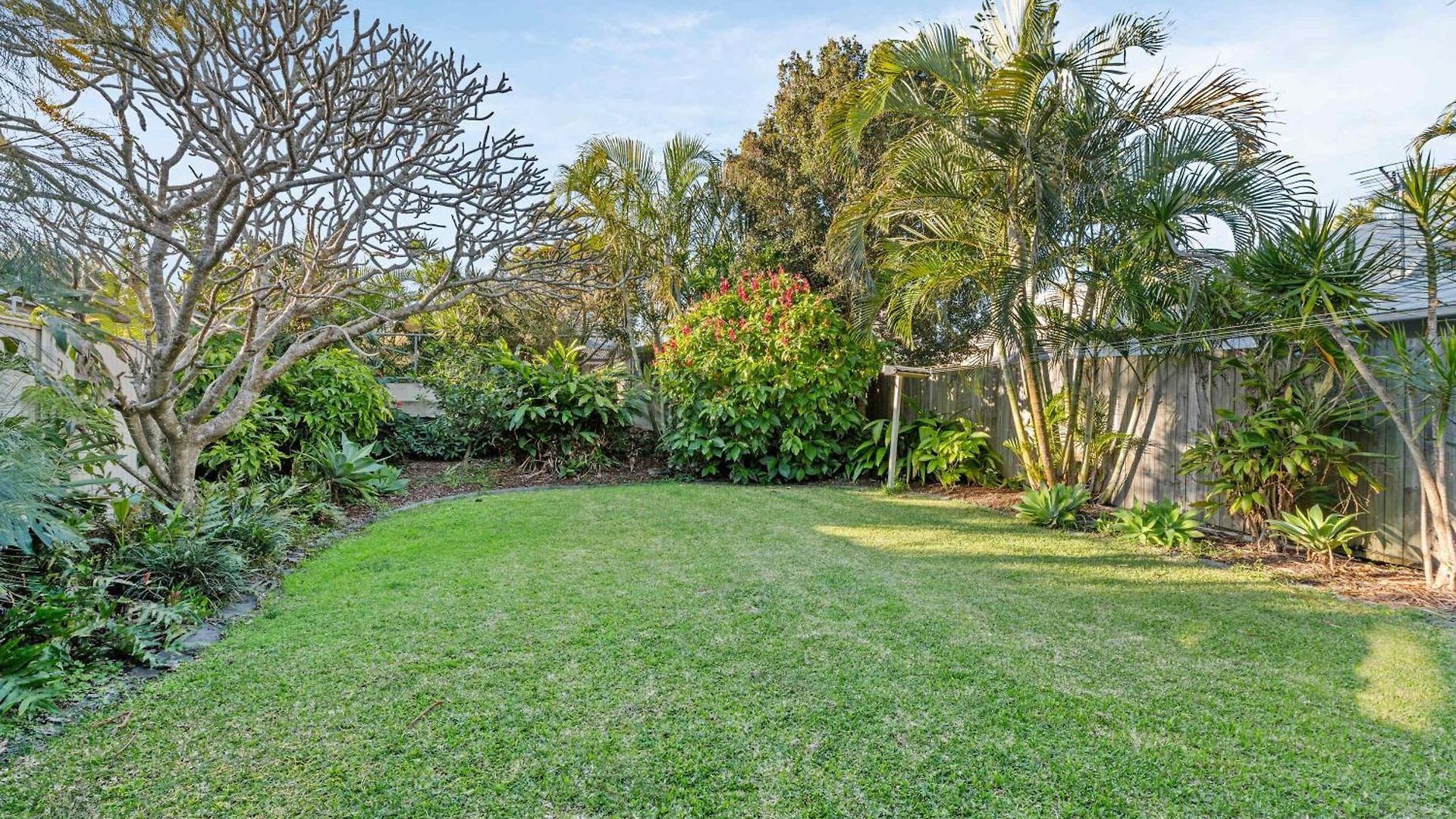 Holiday home Sunny Bayside Escape In Lota