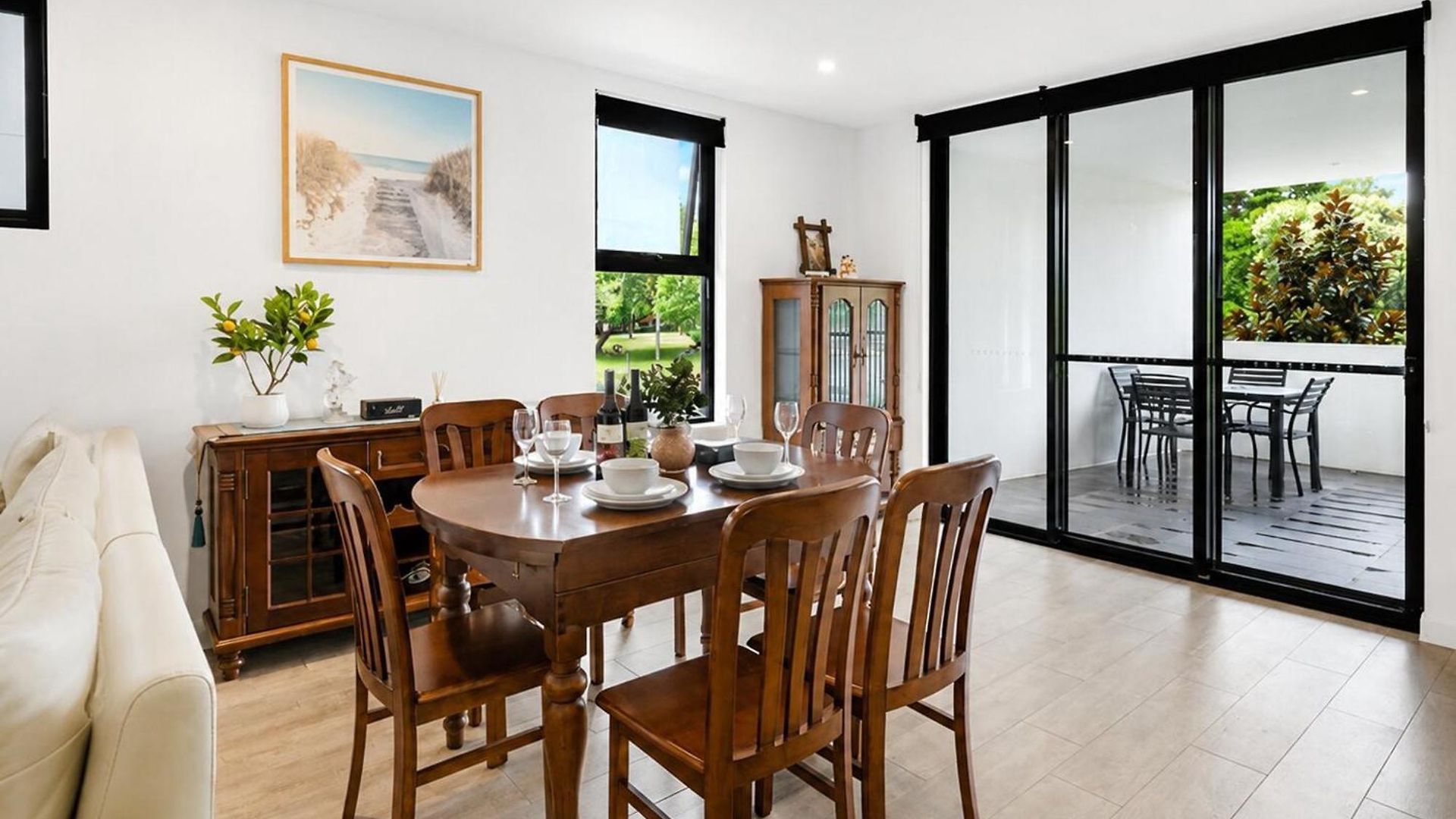 Elevated 3-bed Close To River Brisbane