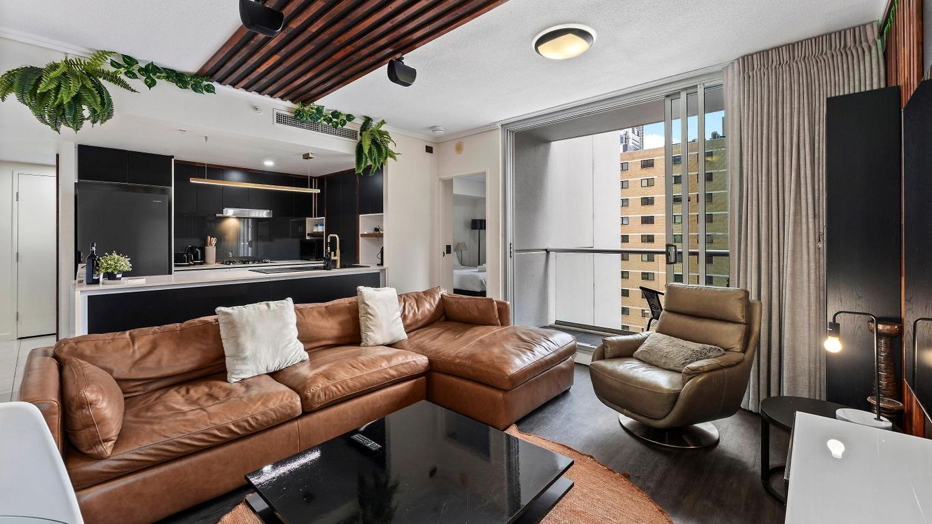 Bright & Cozy 2br With Pool, Gym, Wifi & Parking Apartment *