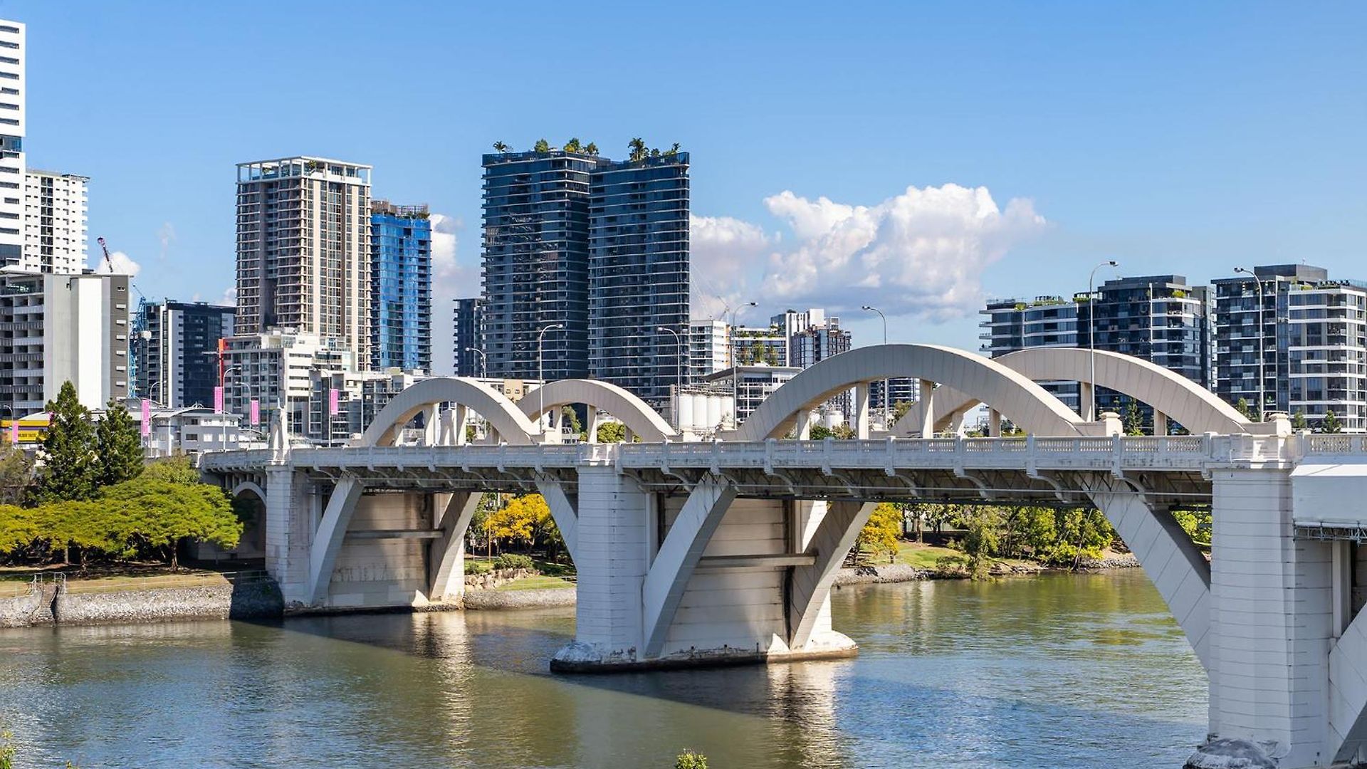 Apartment Park Regis North Quay