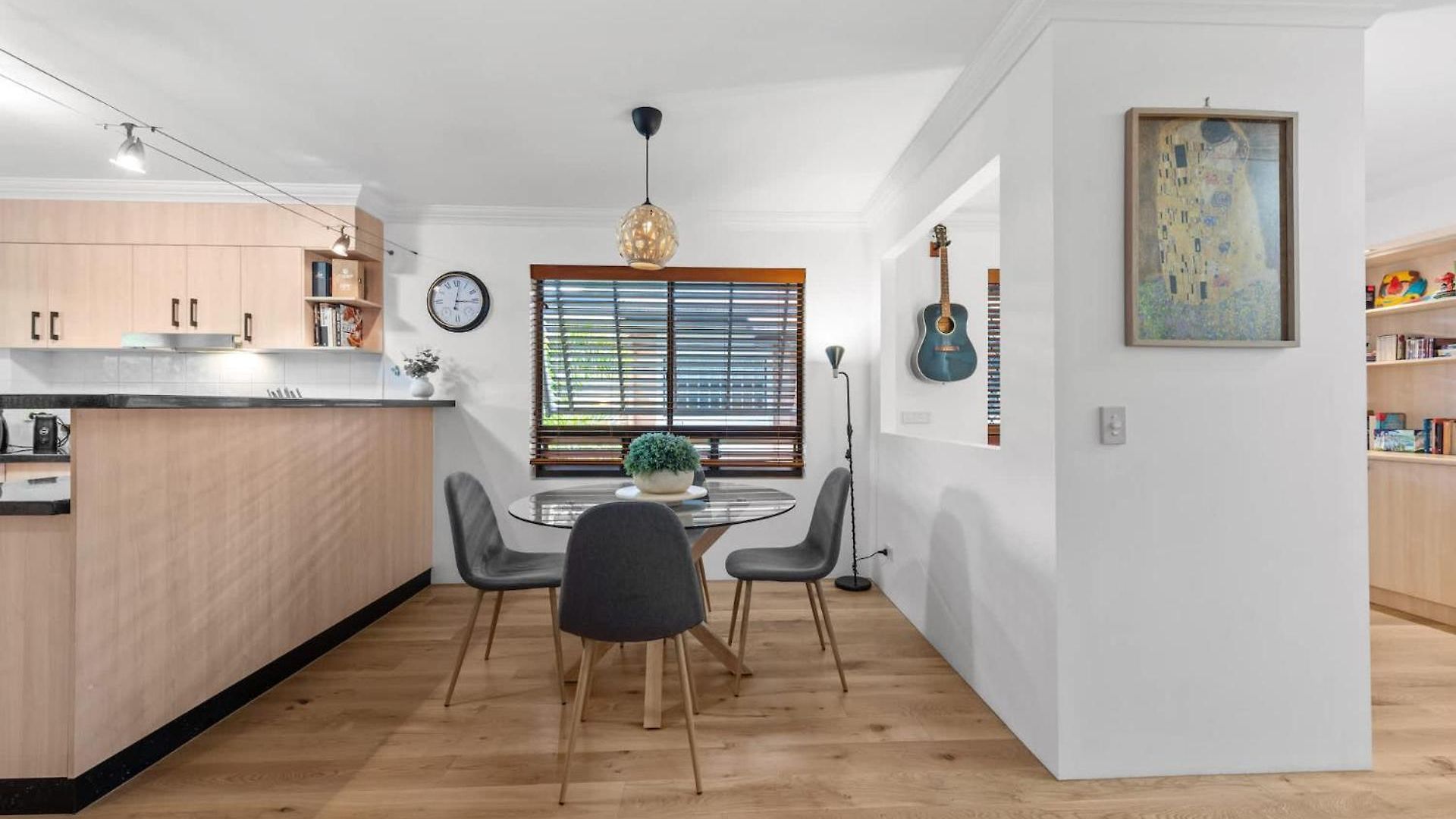 Point Peninsula - 2bed-2bath-car-pool - Teneriffe * Brisbane