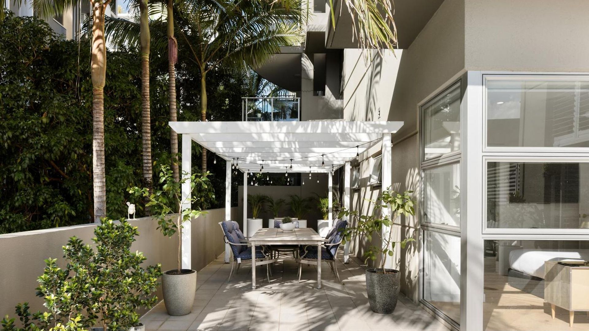 Apartment South Bank 2br With Huge Balcony & Pool Brisbane