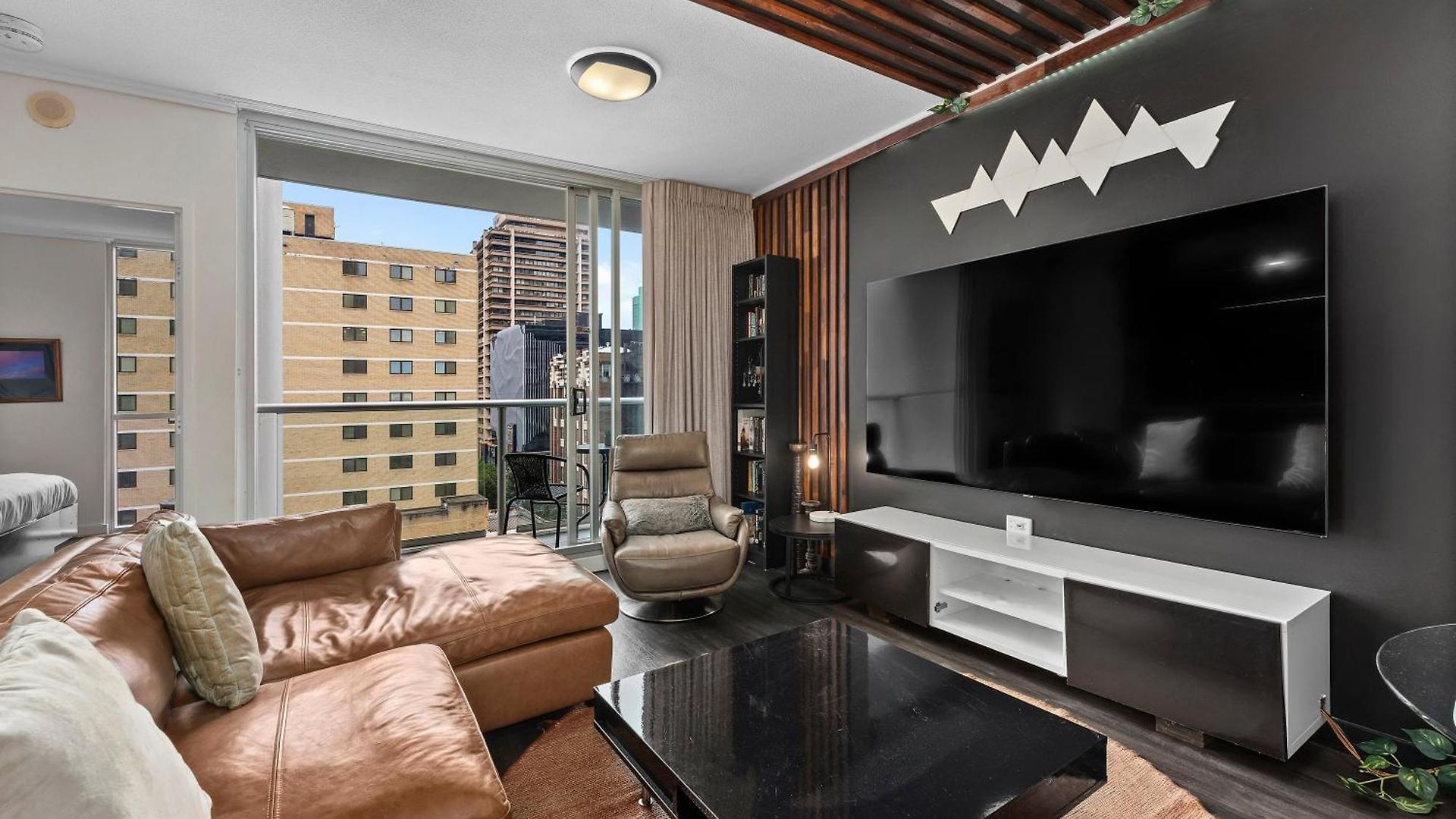 Apartment Bright & Cozy 2br With Pool, Gym, Wifi & Parking Brisbane